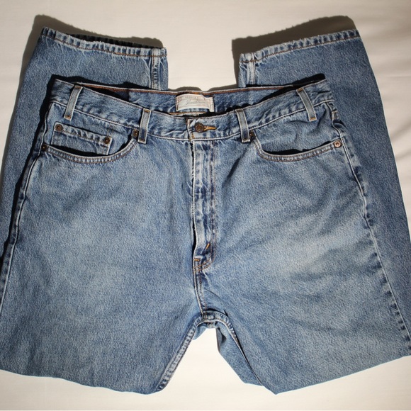 Medium wash Levi’s signature jeans w38 L29 regular fit - Picture 2 of 5